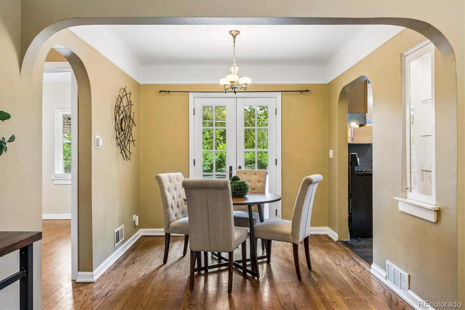 MLS Image #6 for 1718  newport street,denver, Colorado