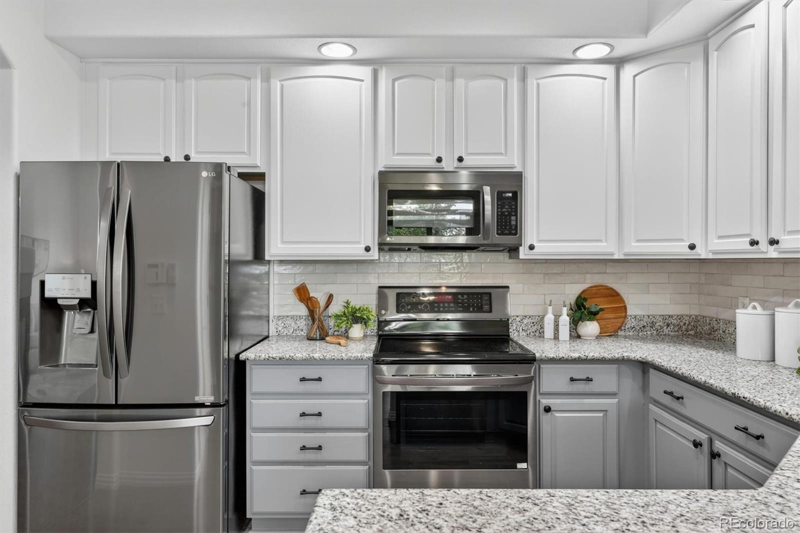MLS Image #11 for 12713 w bowles place,littleton, Colorado