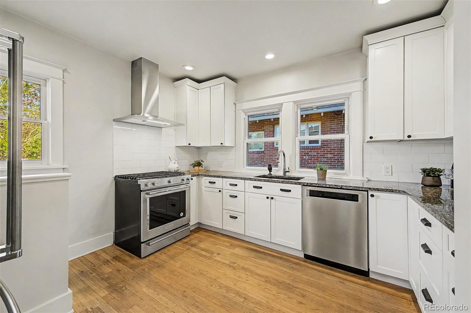MLS Image #18 for 850  adams street,denver, Colorado