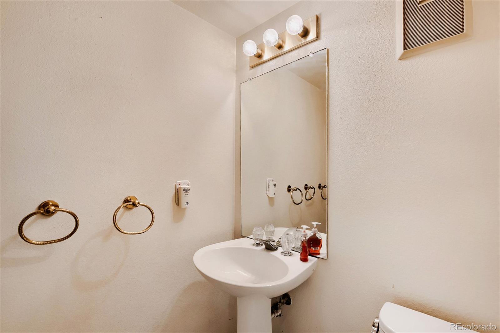 MLS Image #7 for 12656  forest drive,thornton, Colorado