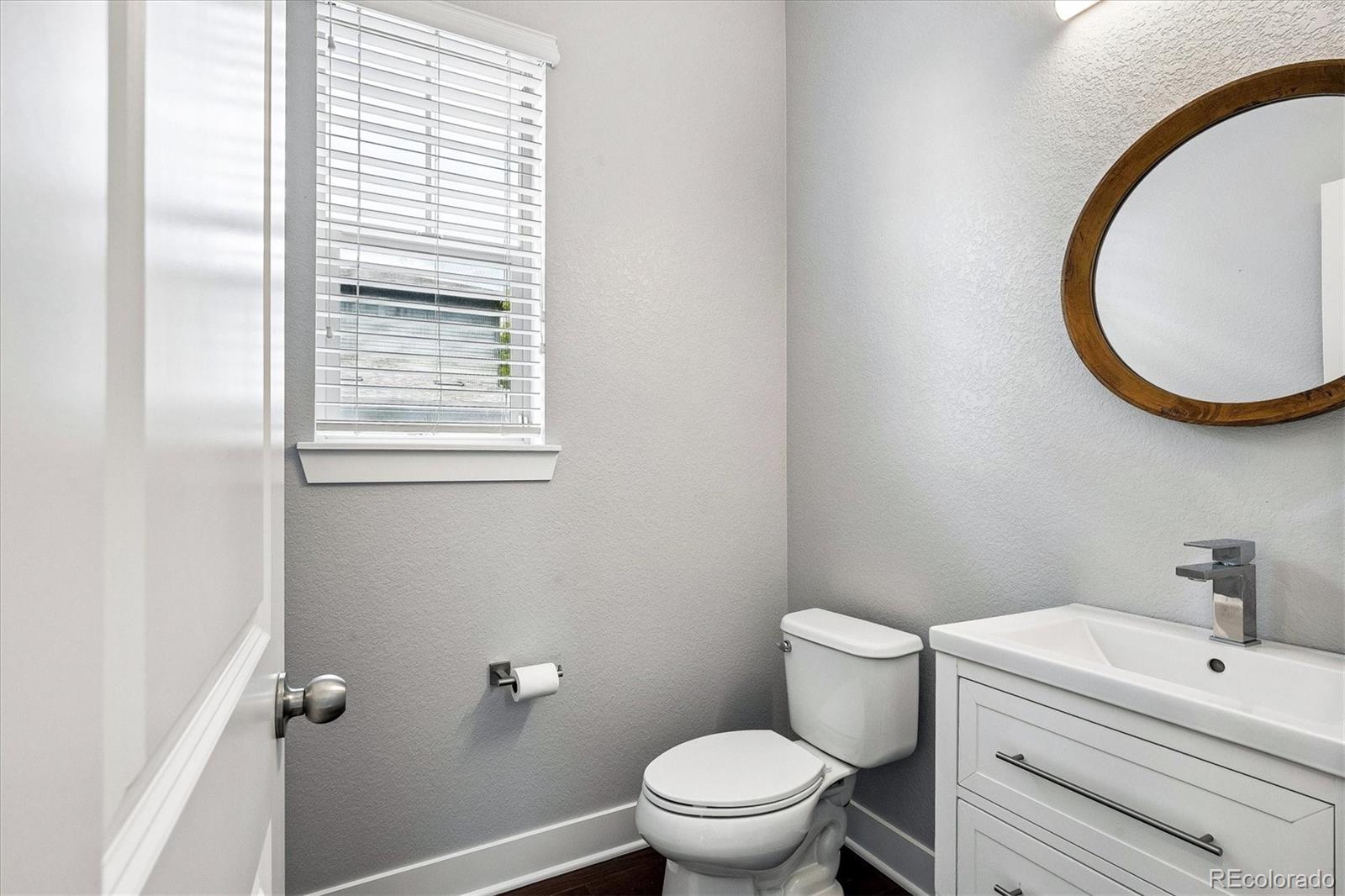 MLS Image #7 for 4988  trenton street,denver, Colorado