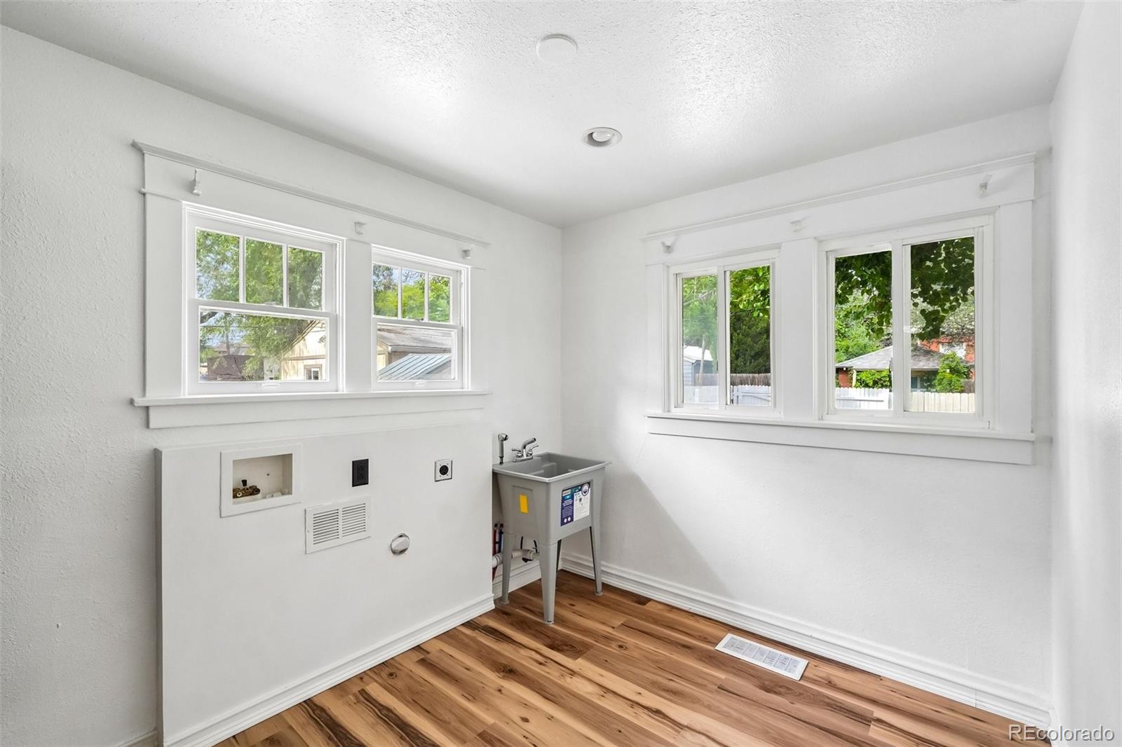 MLS Image #17 for 1327  monroe street,denver, Colorado