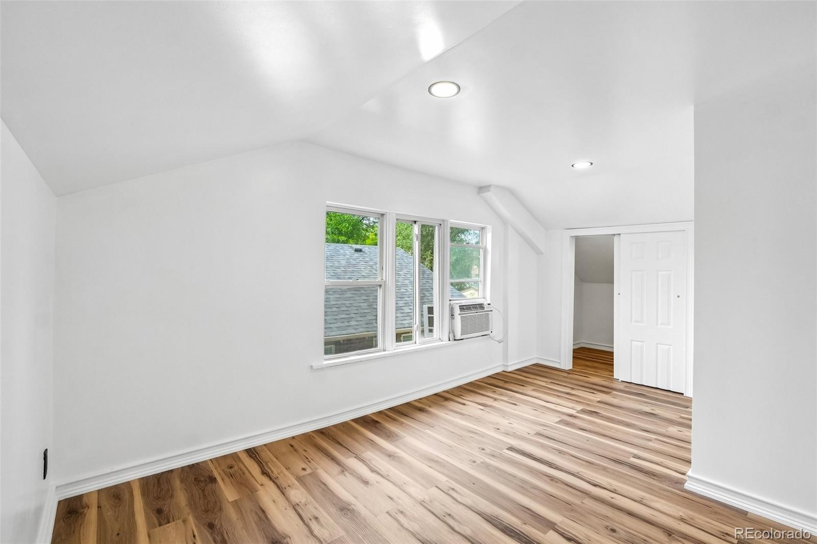 MLS Image #20 for 1327  monroe street,denver, Colorado