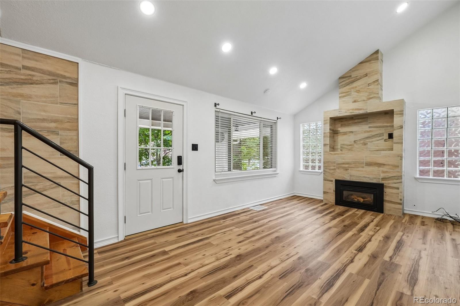 MLS Image #3 for 1327  monroe street,denver, Colorado