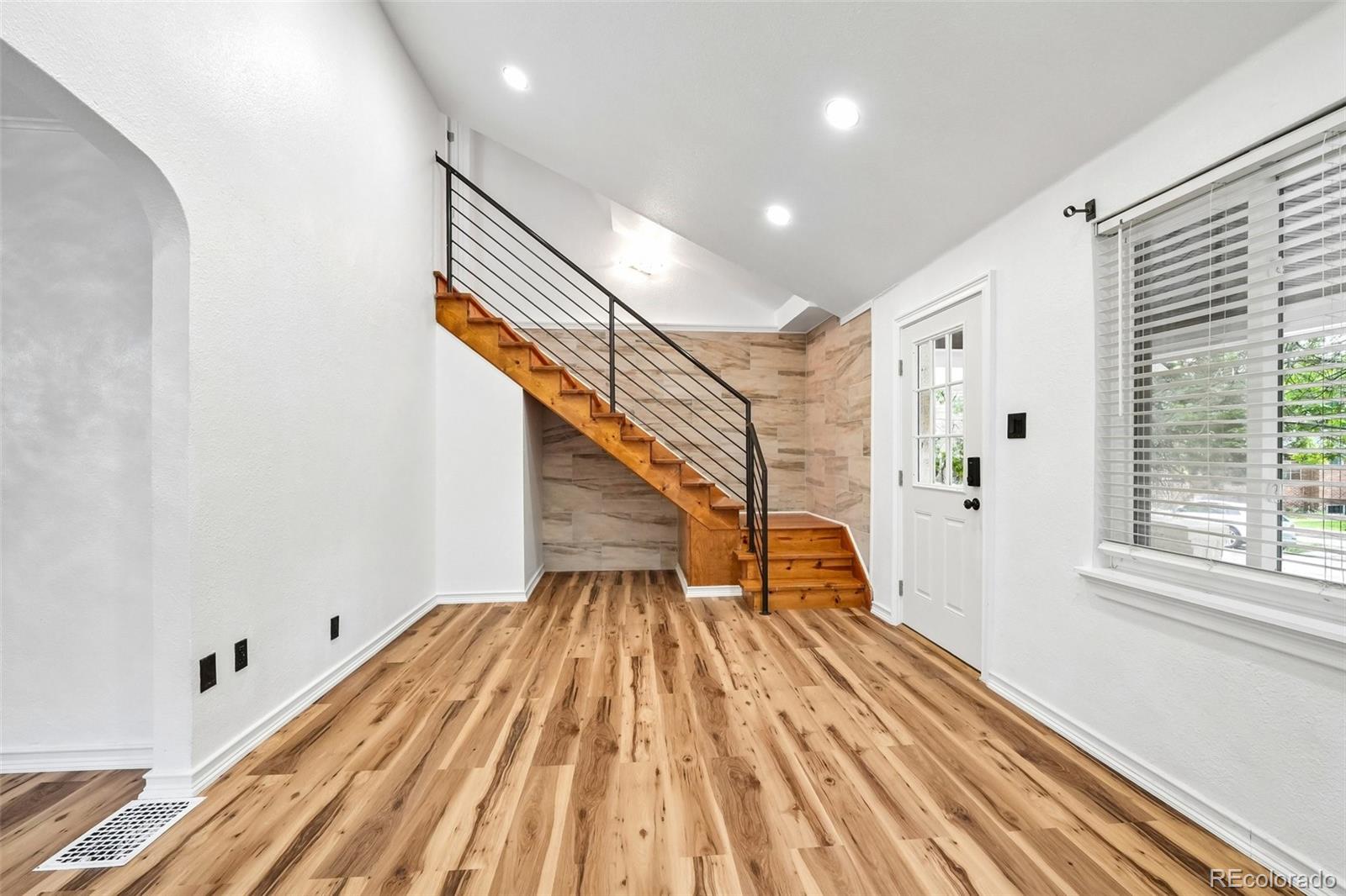 MLS Image #5 for 1327  monroe street,denver, Colorado