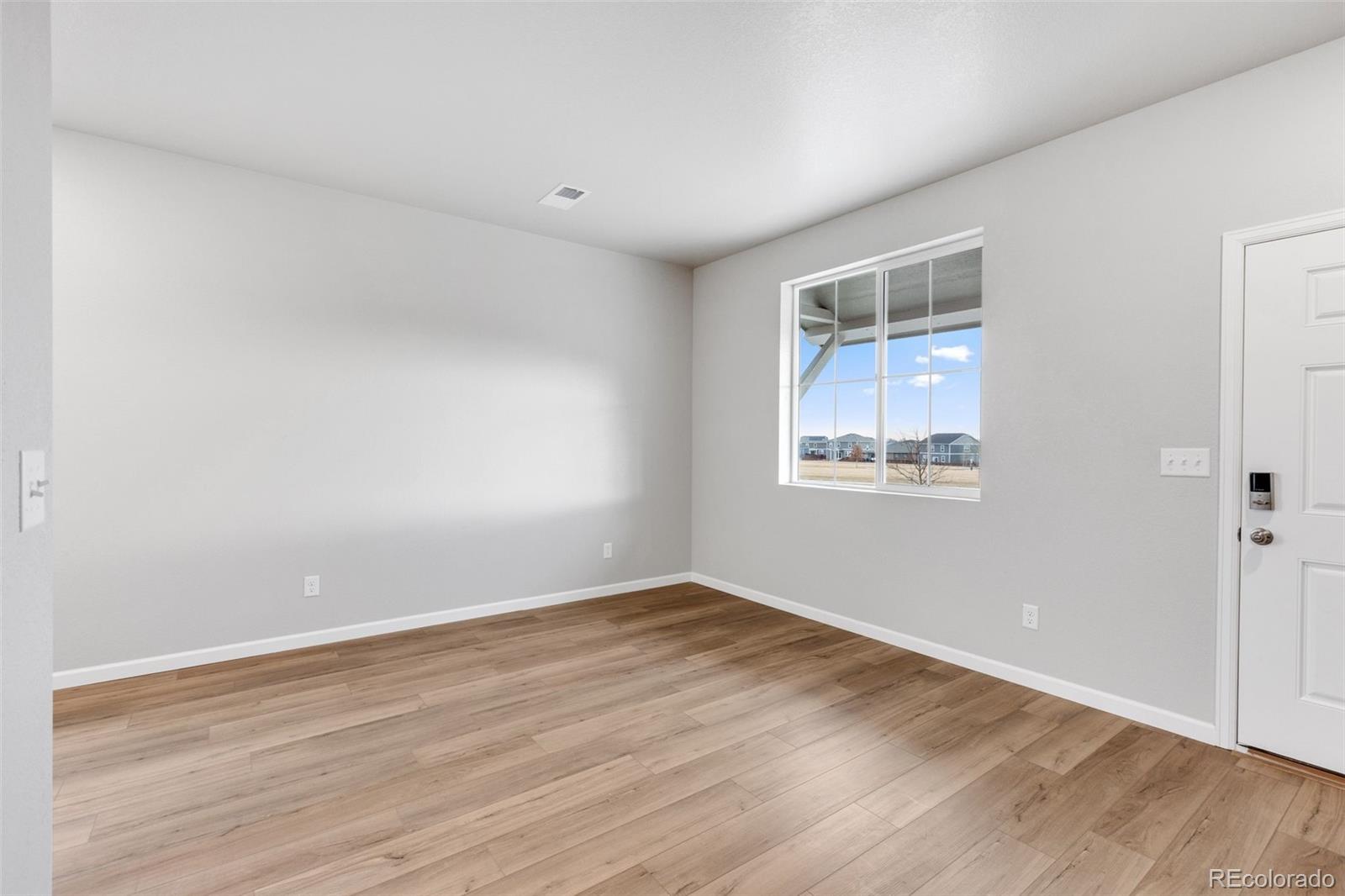 MLS Image #5 for 2362  bufflehead way,johnstown, Colorado