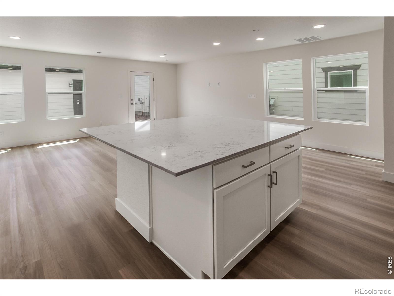 MLS Image #18 for 947  trumpet lane,windsor, Colorado