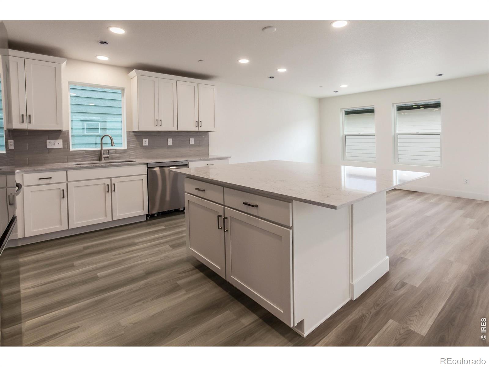 MLS Image #8 for 947  trumpet lane,windsor, Colorado