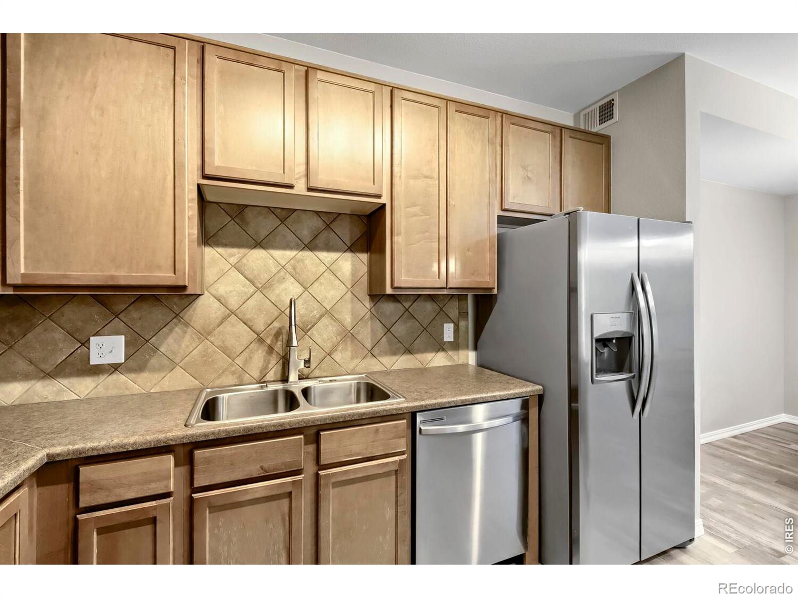 MLS Image #10 for 804  summer hawk drive,longmont, Colorado
