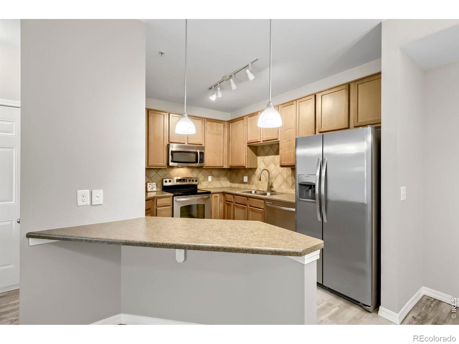 MLS Image #8 for 804  summer hawk drive,longmont, Colorado