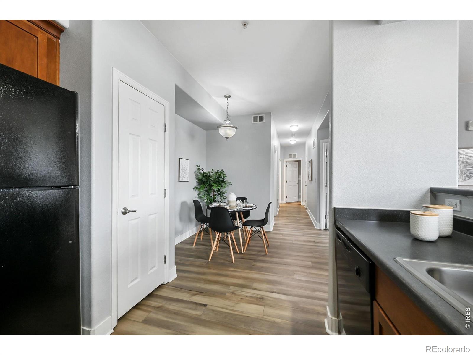 MLS Image #10 for 5034  everett street,arvada, Colorado