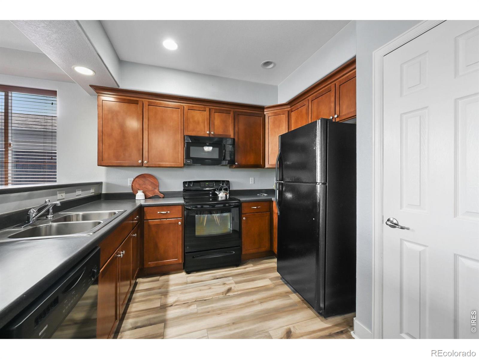 MLS Image #9 for 5034  everett street,arvada, Colorado