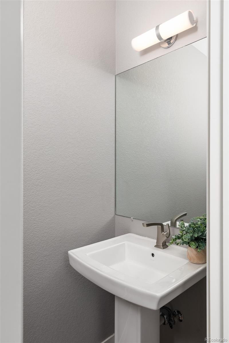 MLS Image #12 for 5230  stuart street,denver, Colorado