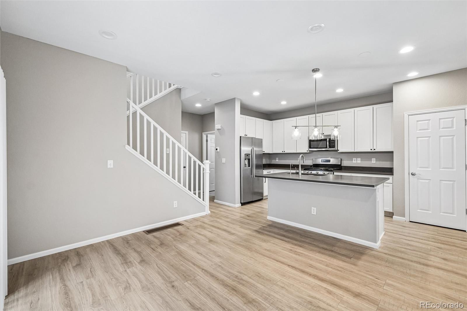 MLS Image #12 for 6568 n ceylon street,denver, Colorado