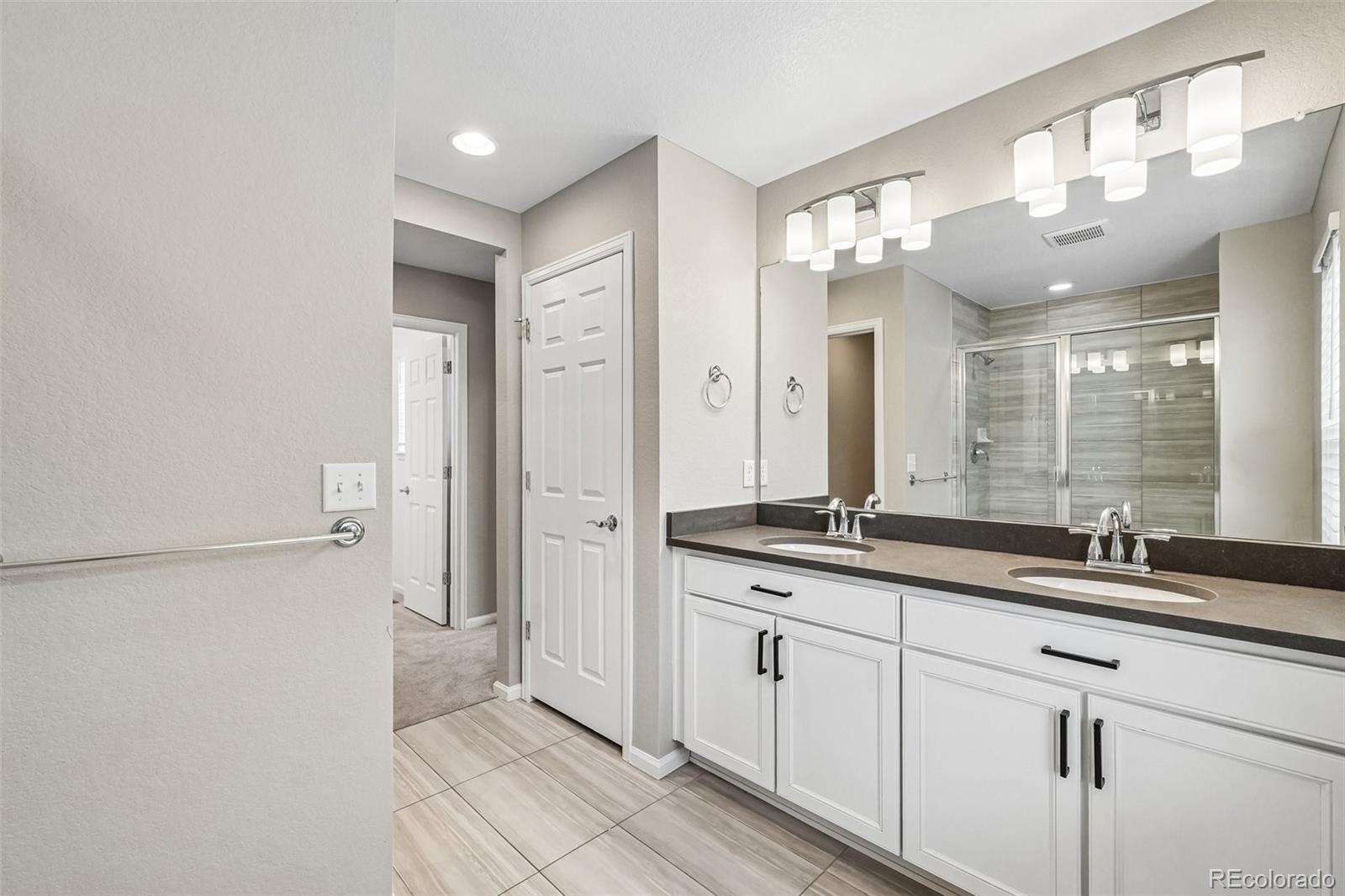 MLS Image #22 for 6568 n ceylon street,denver, Colorado