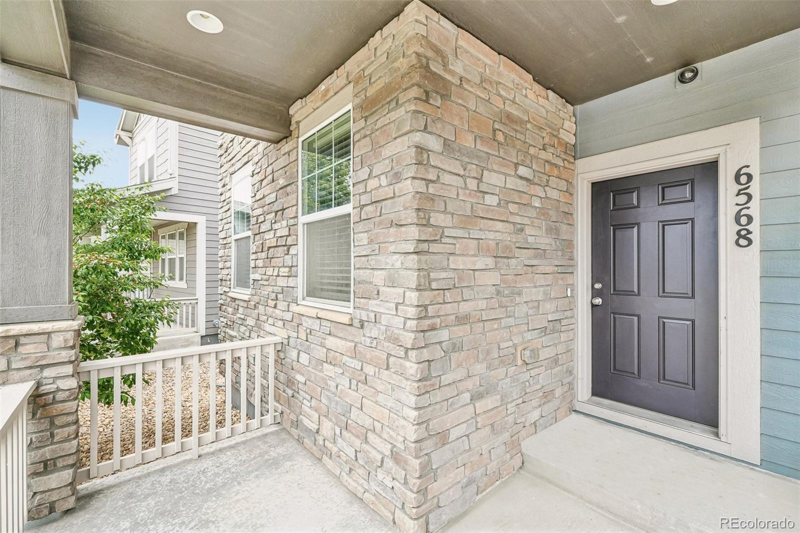 MLS Image #3 for 6568 n ceylon street,denver, Colorado
