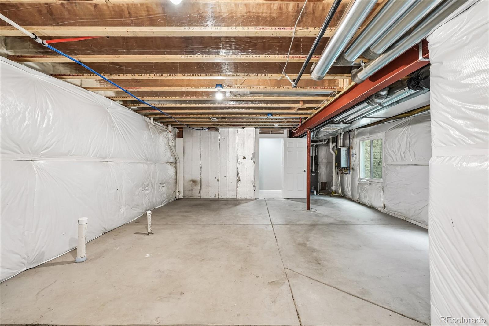MLS Image #40 for 6568 n ceylon street,denver, Colorado