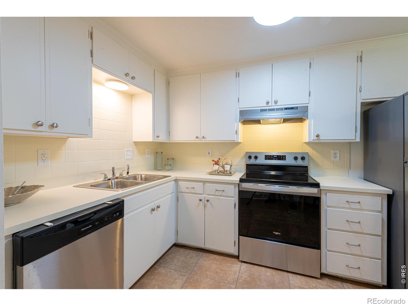 MLS Image #7 for 14 s gay drive,longmont, Colorado