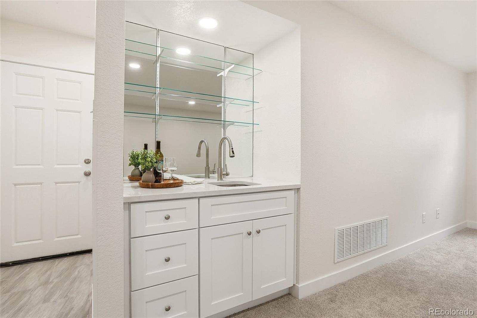 MLS Image #17 for 2425 s ellis street,lakewood, Colorado