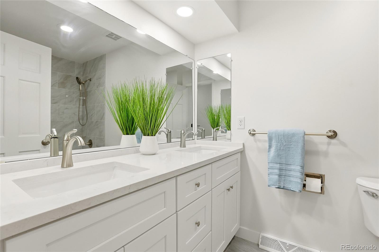 MLS Image #29 for 2425 s ellis street,lakewood, Colorado