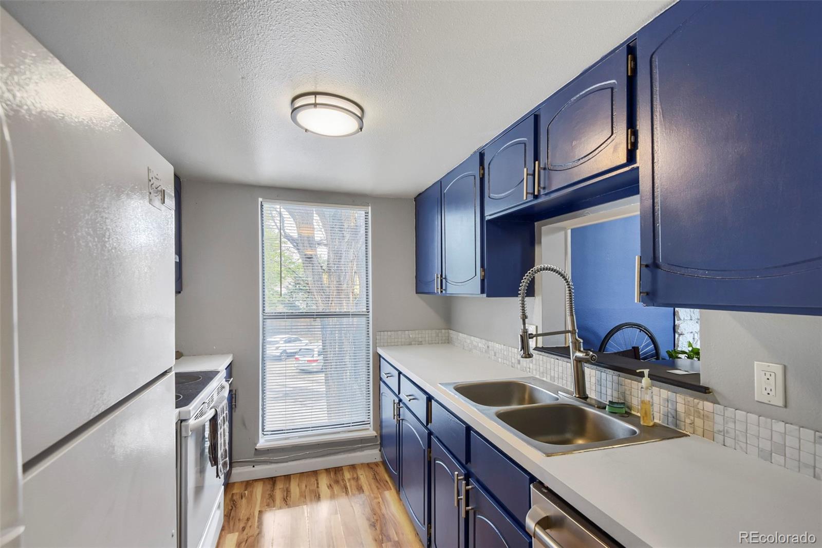 MLS Image #2 for 3874 s fraser street,aurora, Colorado