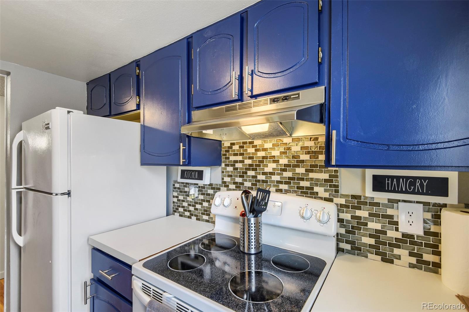 MLS Image #3 for 3874 s fraser street,aurora, Colorado