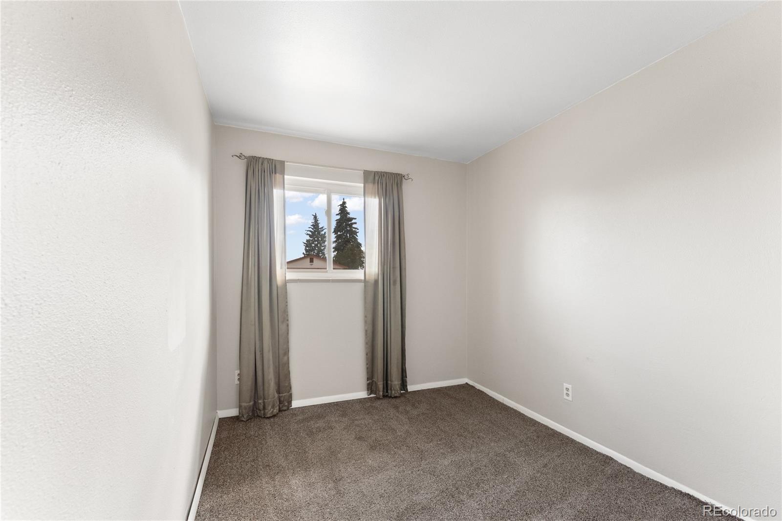 MLS Image #14 for 1924  mccooke drive,colorado springs, Colorado