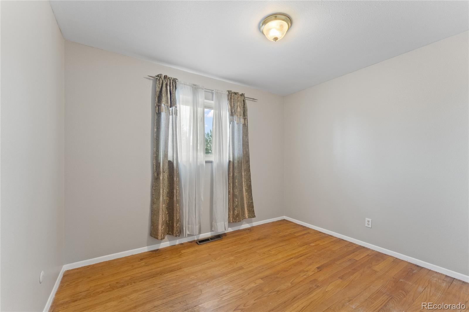MLS Image #16 for 1924  mccooke drive,colorado springs, Colorado