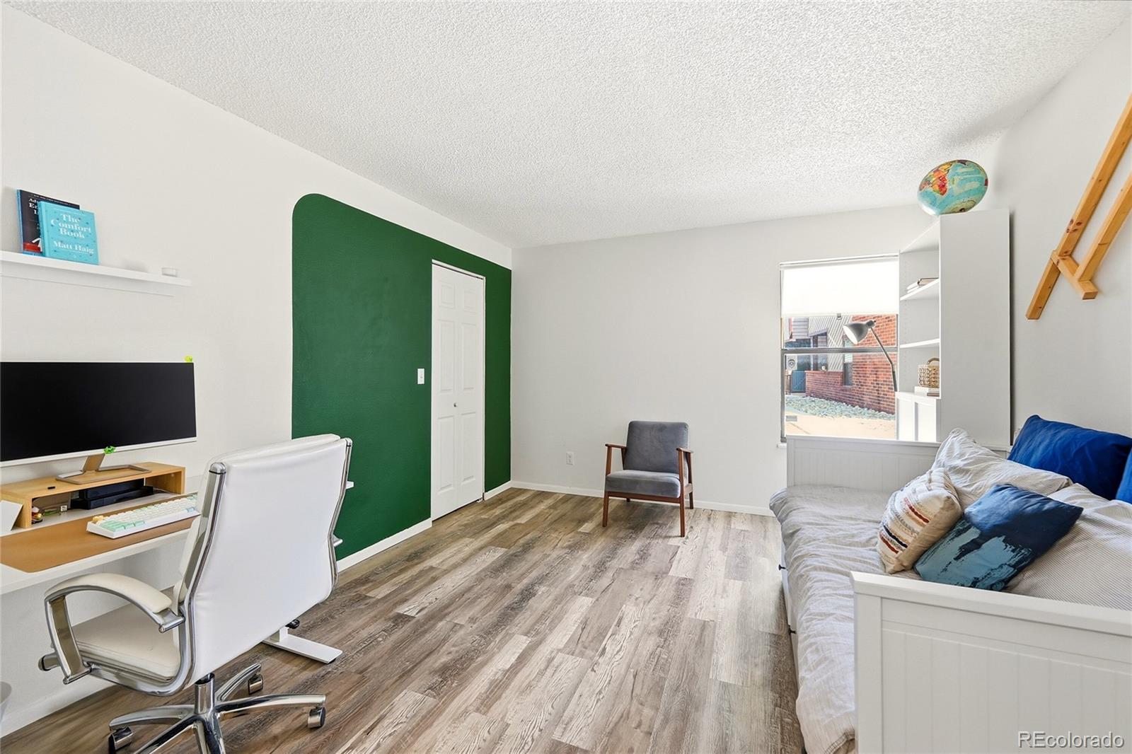 MLS Image #17 for 11925 e harvard avenue,aurora, Colorado