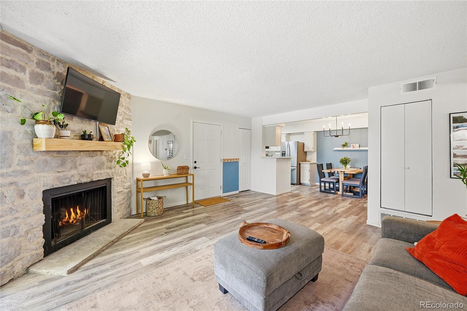 MLS Image #5 for 11925 e harvard avenue,aurora, Colorado