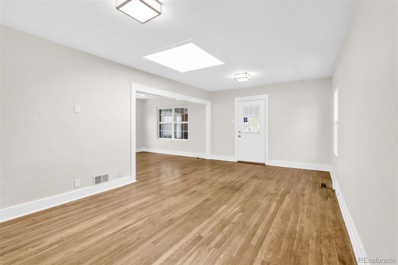 MLS Image #10 for 2164 s lincoln street,denver, Colorado