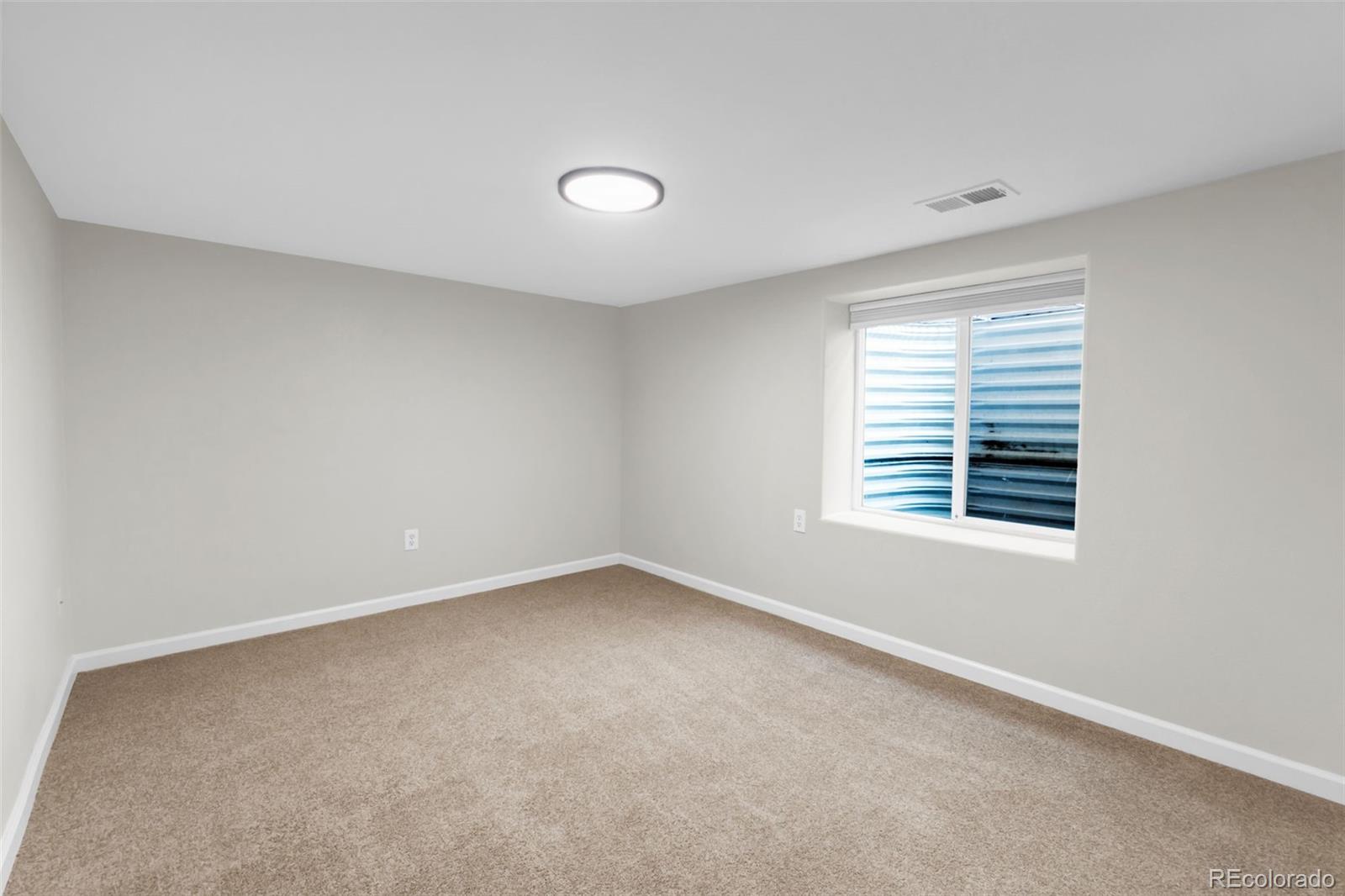 MLS Image #16 for 2164 s lincoln street,denver, Colorado