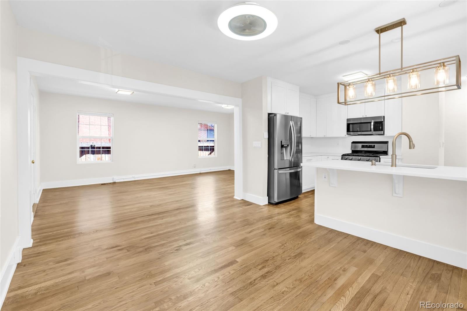 MLS Image #4 for 2164 s lincoln street,denver, Colorado
