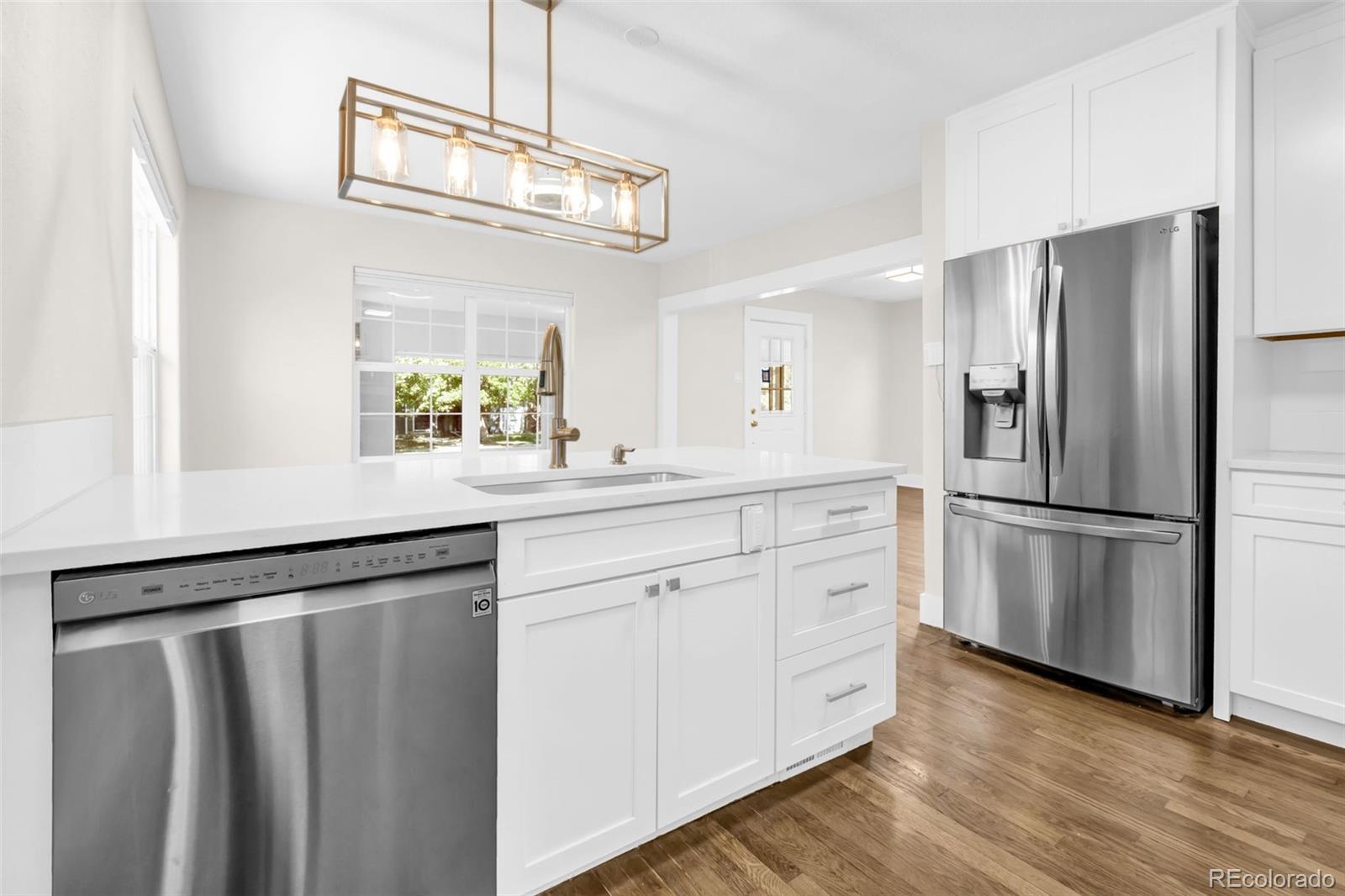 MLS Image #7 for 2164 s lincoln street,denver, Colorado