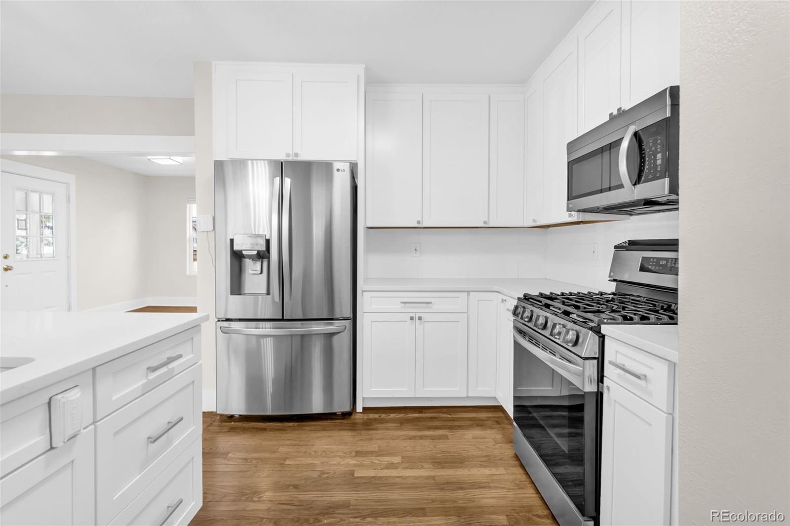 MLS Image #8 for 2164 s lincoln street,denver, Colorado