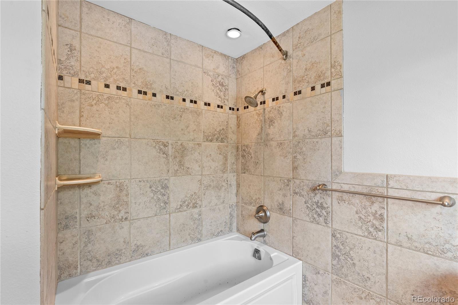 MLS Image #17 for 6450 s magnolia court,centennial, Colorado