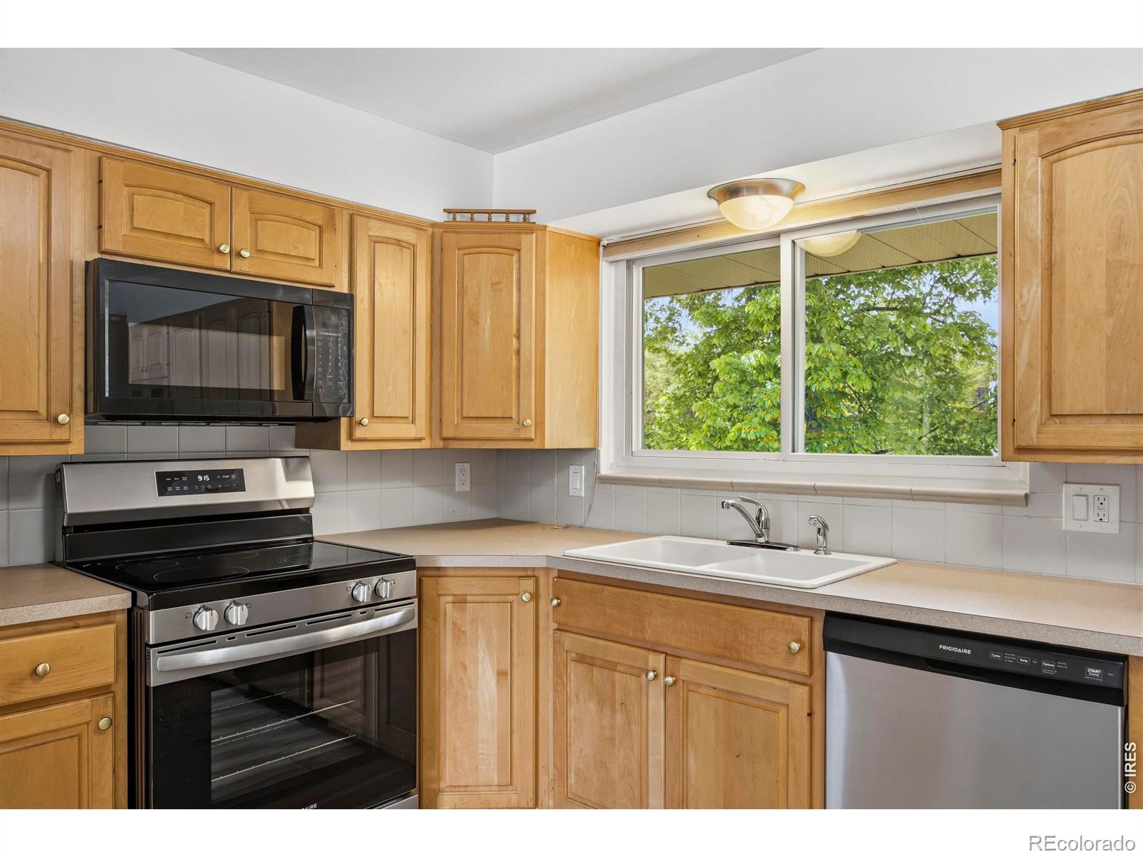 MLS Image #11 for 605  princeton road,fort collins, Colorado