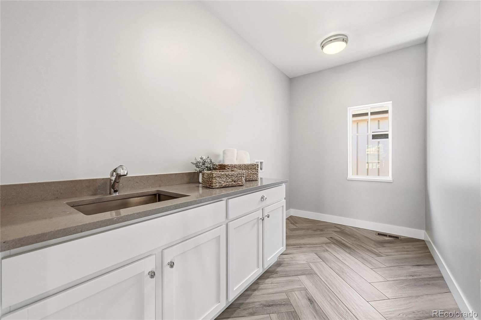 MLS Image #23 for 1112 s adams street,denver, Colorado