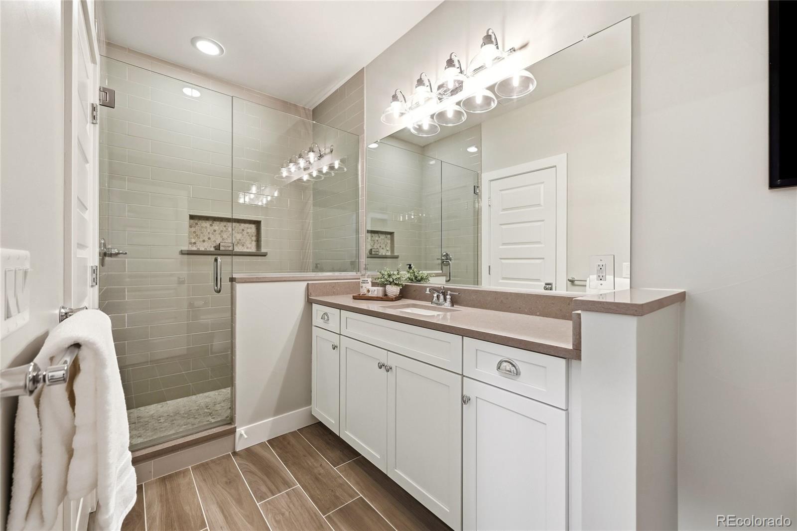 MLS Image #27 for 1112 s adams street,denver, Colorado