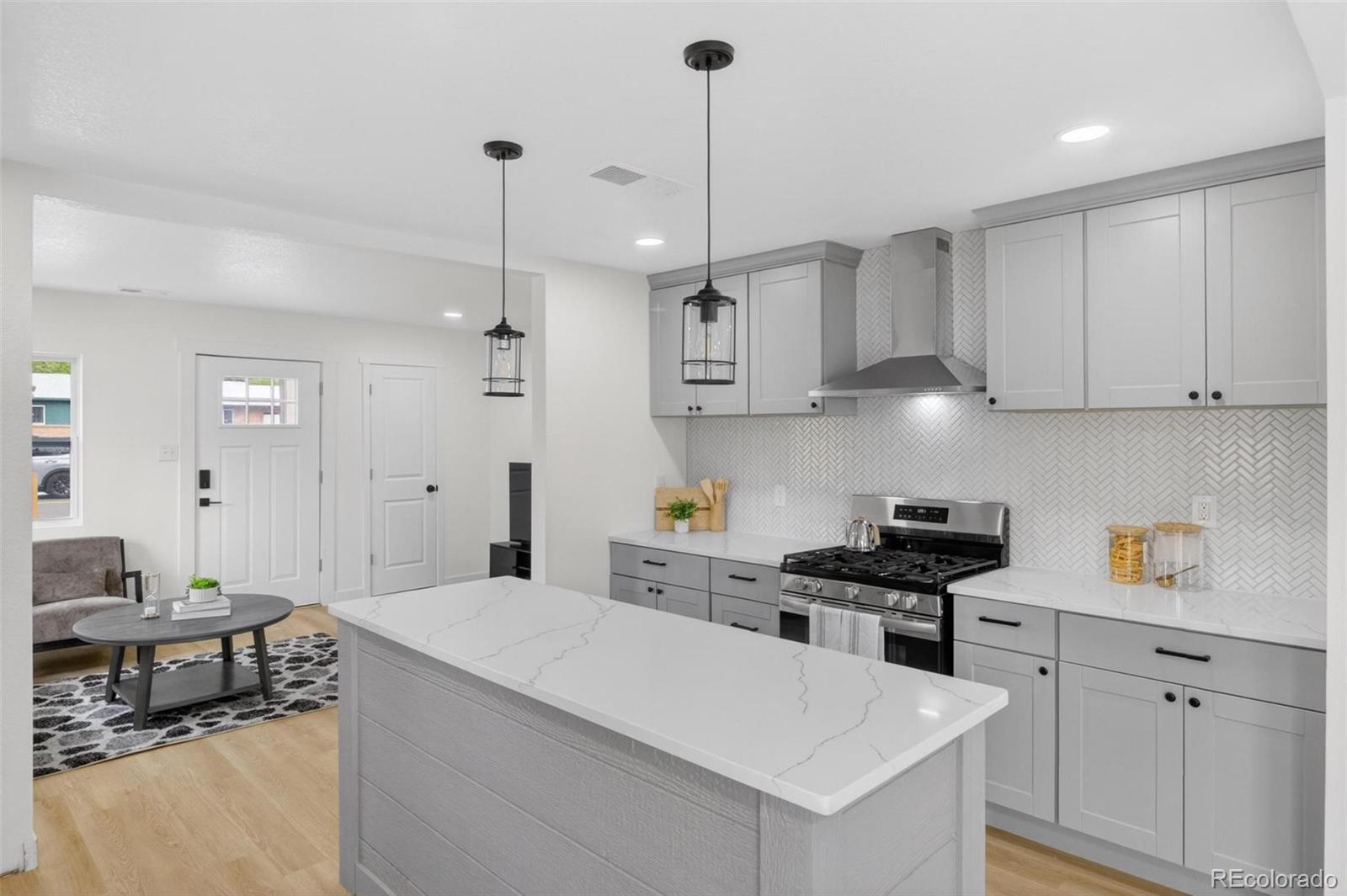 MLS Image #23 for 2096 s lowell boulevard,denver, Colorado