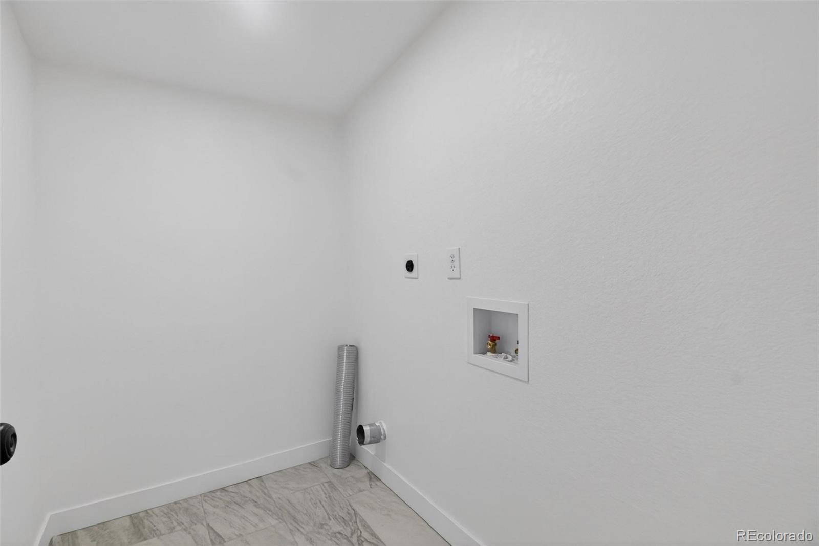MLS Image #29 for 2096 s lowell boulevard,denver, Colorado