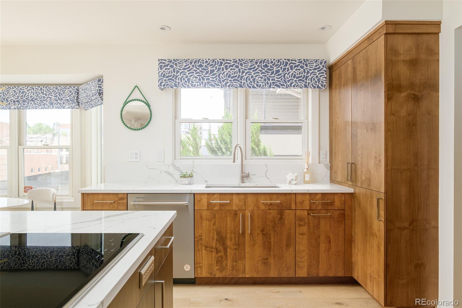 MLS Image #15 for 374  milwaukee street,denver, Colorado
