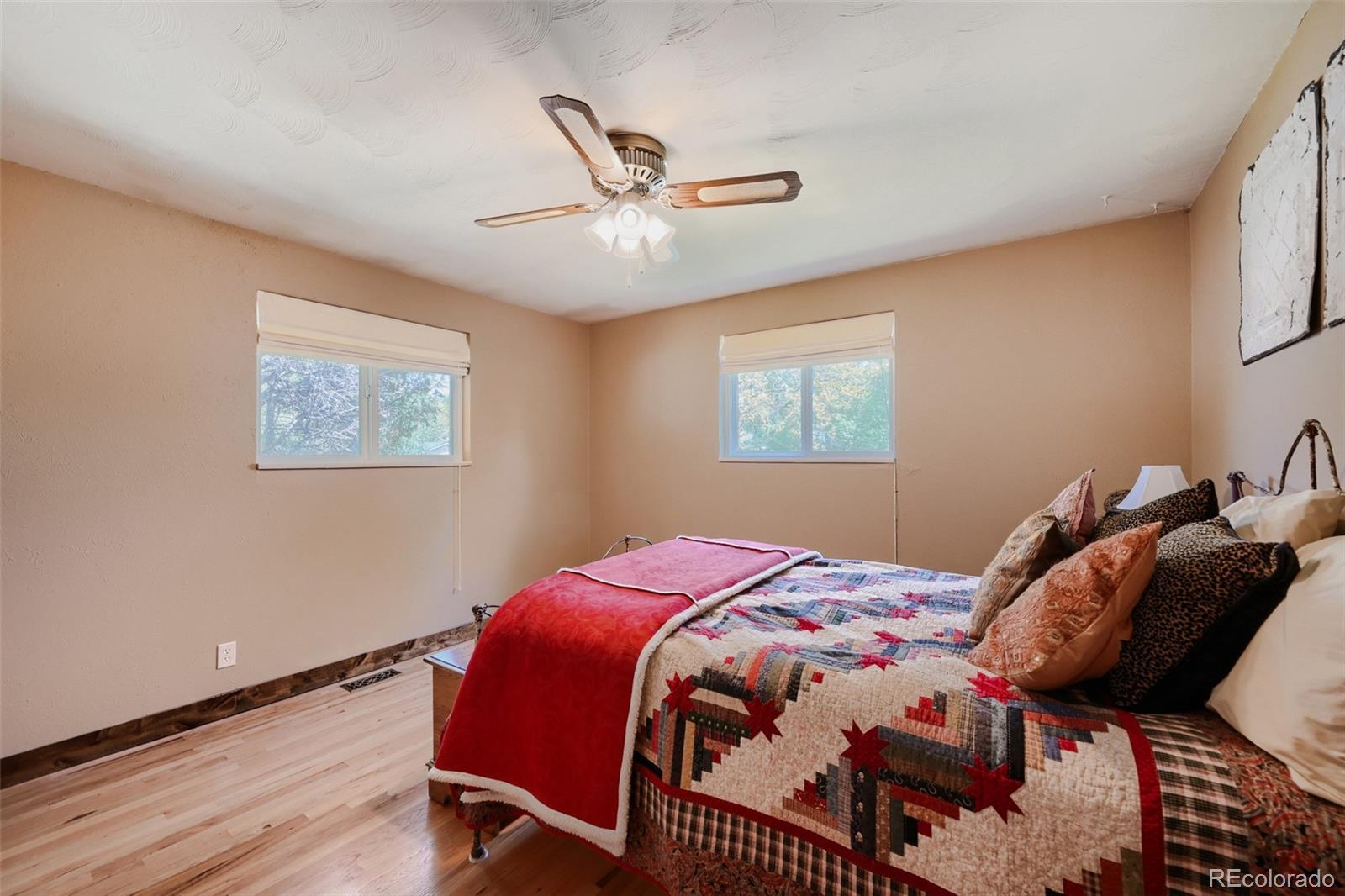 MLS Image #16 for 7198 s logan street,centennial, Colorado