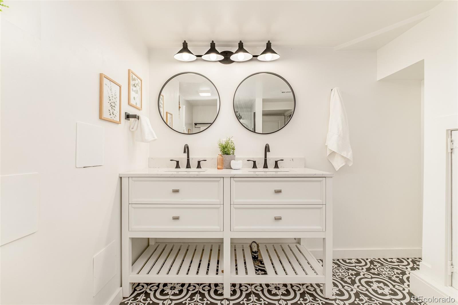 MLS Image #31 for 2990 s sherman street,englewood, Colorado