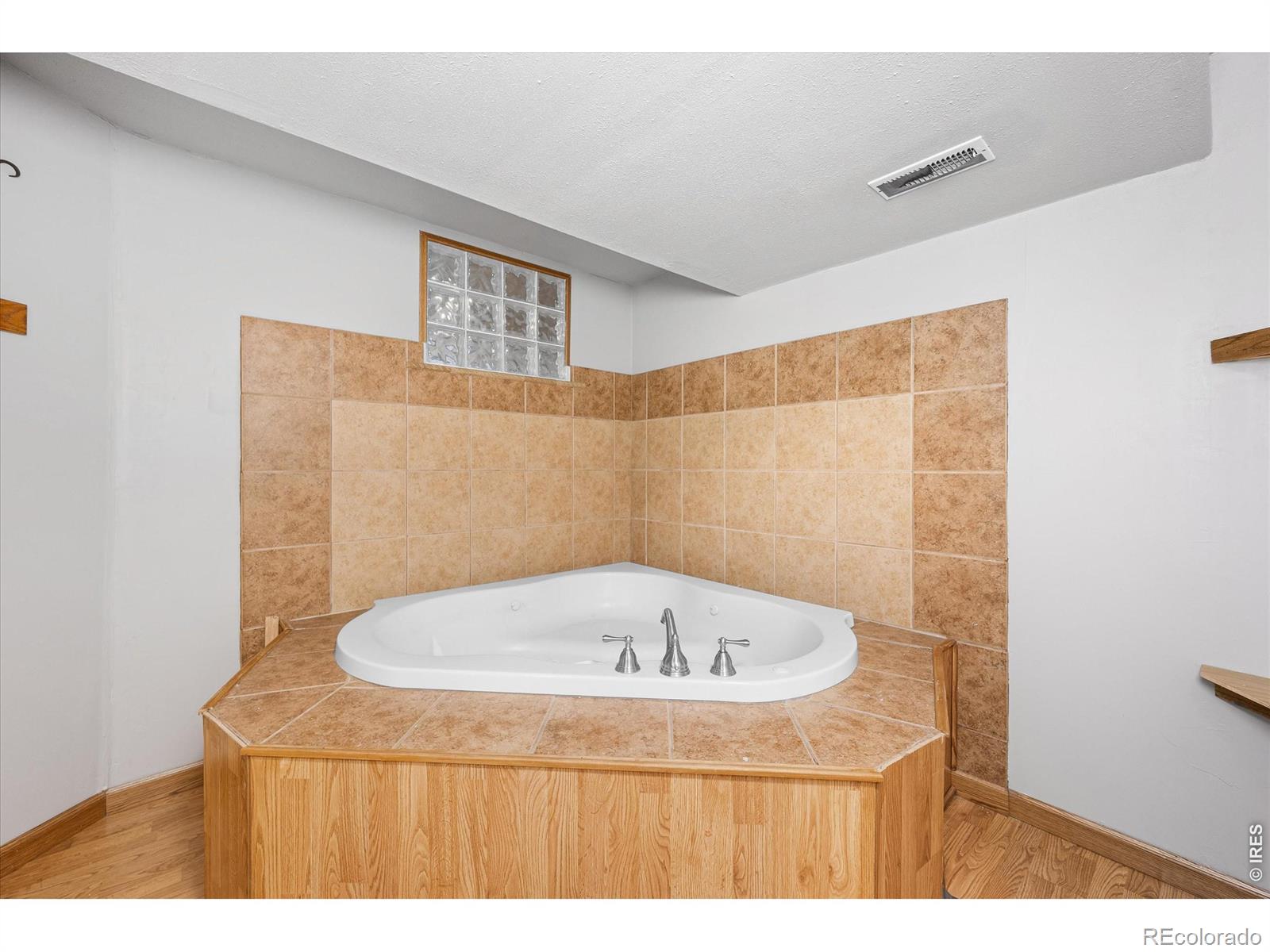 MLS Image #28 for 1902  mainsail drive,fort collins, Colorado