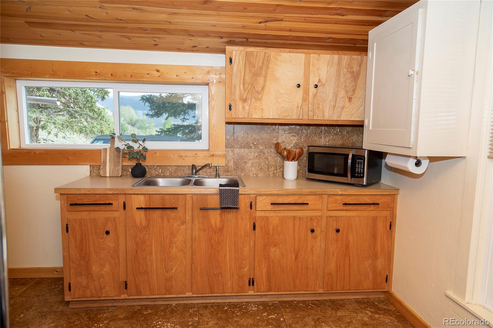 MLS Image #11 for 1010  la garita street,creede, Colorado