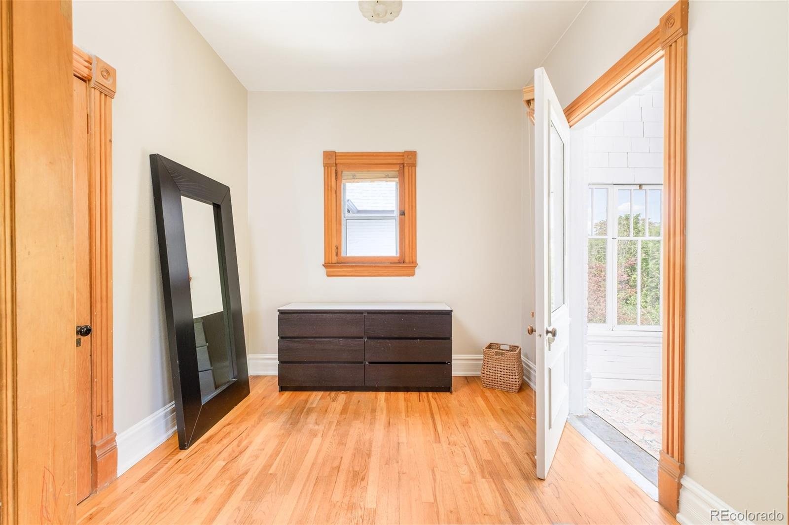 MLS Image #33 for 1629 n ogden street,denver, Colorado