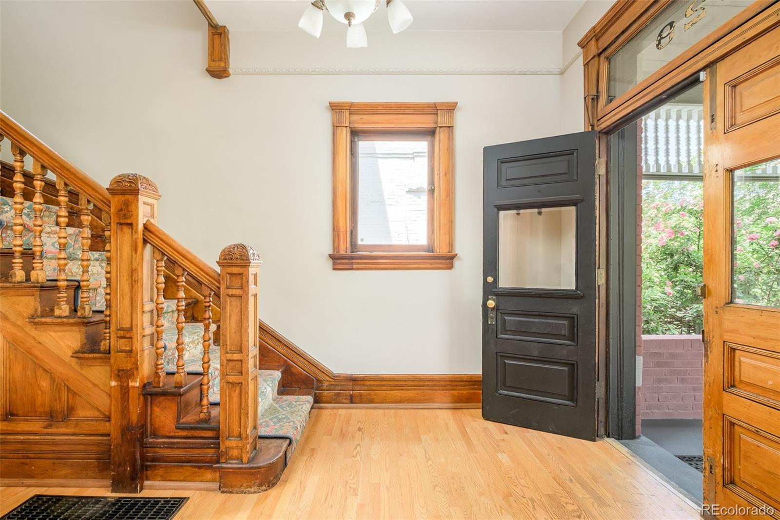 MLS Image #5 for 1629 n ogden street,denver, Colorado