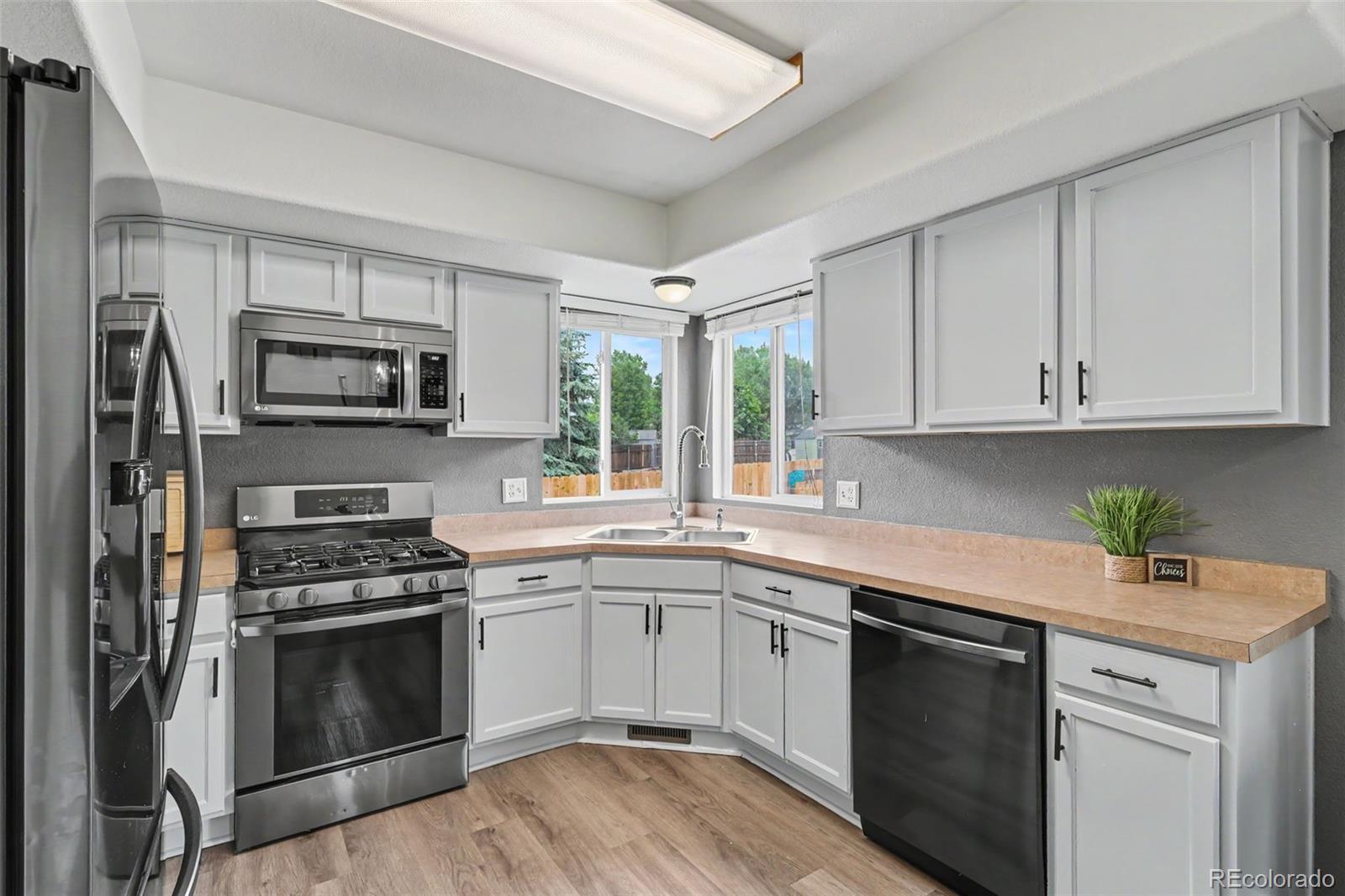 MLS Image #10 for 4072  happy jack drive,colorado springs, Colorado