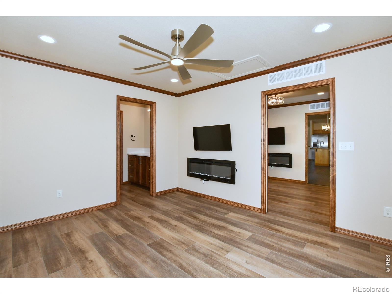 MLS Image #18 for 4479  bragg lane,wellington, Colorado
